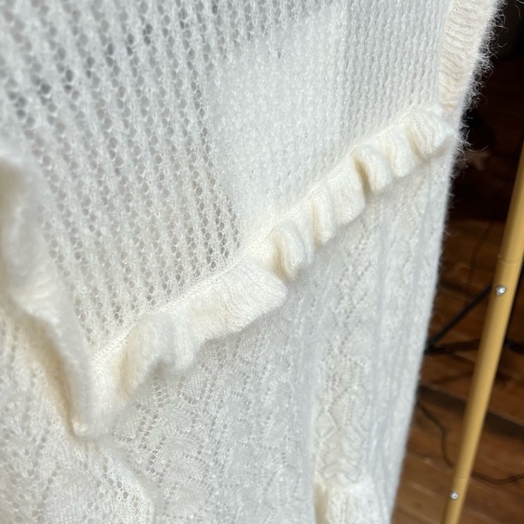 Cream sweater - Picture 8 of 8